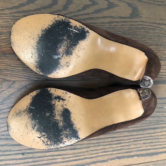 Brown Vintage Heels with Bow, Size 8 - Picture 4 of 4